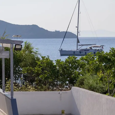 Arezina's Lejlighed Vromolithos